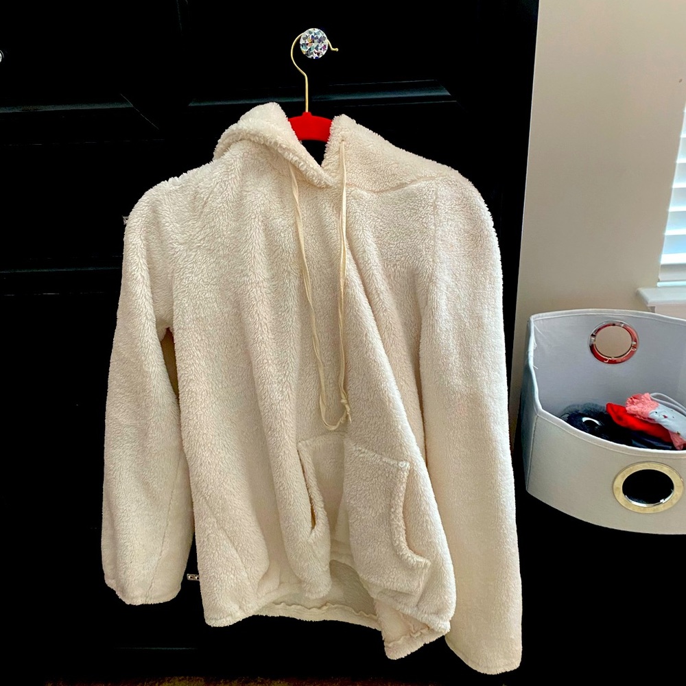 Hem & Thread Large White Hoodie